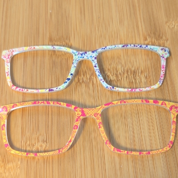 WONDER WOMAN!! 2 Pair Eyewear Toppers- Kirby style- WW & Splatter 🫟 Paint - Picture 1 of 6